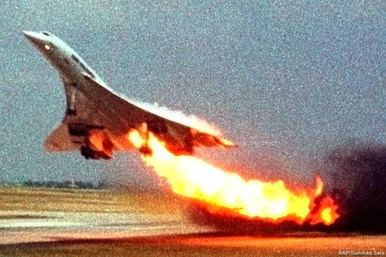 Brennendes Concorde-Flugzeug.